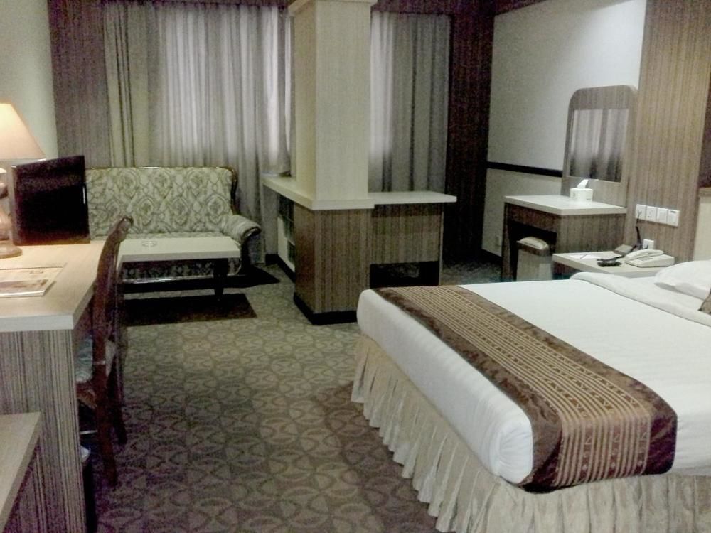 Formosa Hotel Batam Buitenkant foto