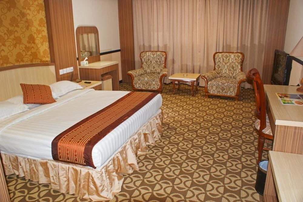Formosa Hotel Batam Buitenkant foto