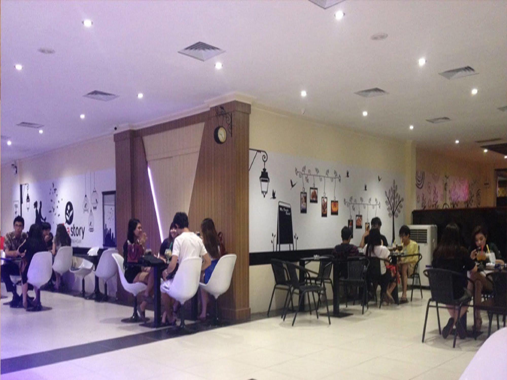 Formosa Hotel Batam Buitenkant foto